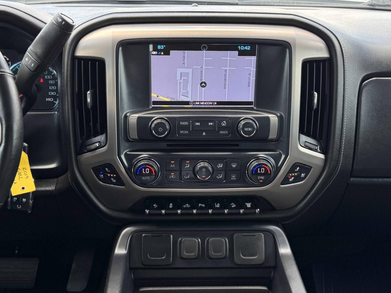 GMC Sierra 3500HD Denali Crew Cab 4WD 2019