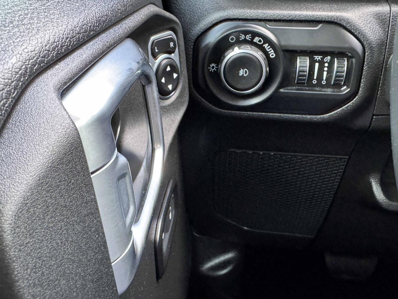 Jeep Wrangler  2021
