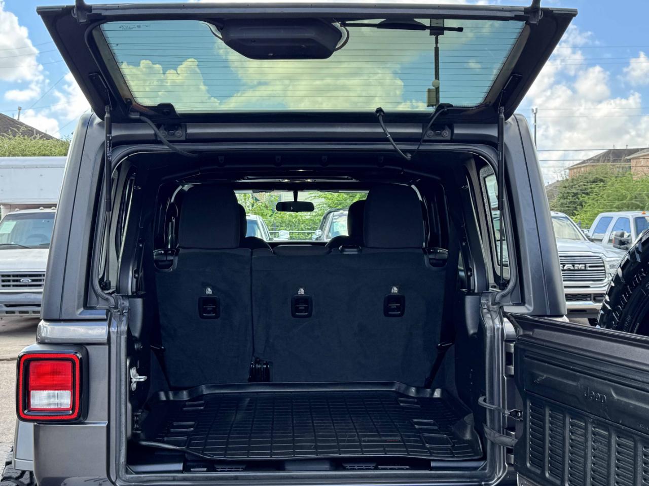 Jeep Wrangler  2021
