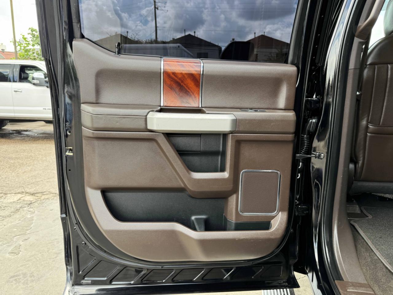 Ford Super Duty F-250 SRW  2017