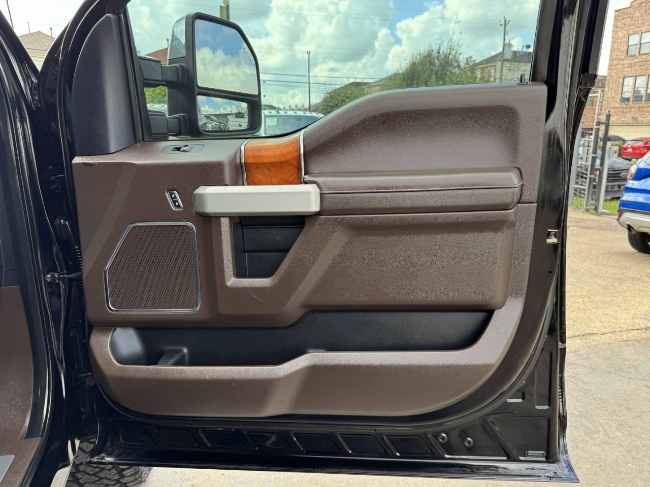 Ford Super Duty F-250 SRW  2017