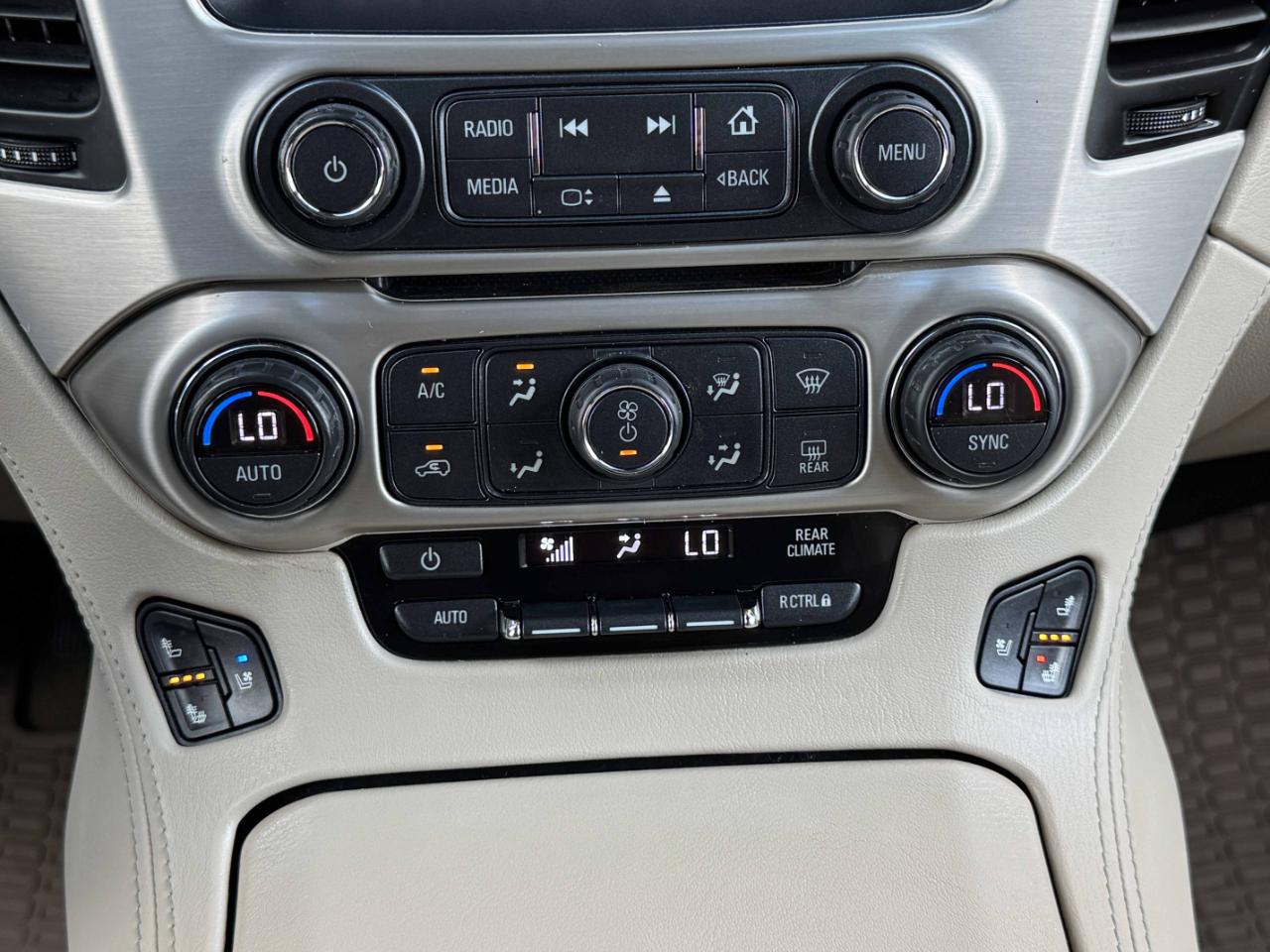 GMC Yukon XL Denali 4WD 2019