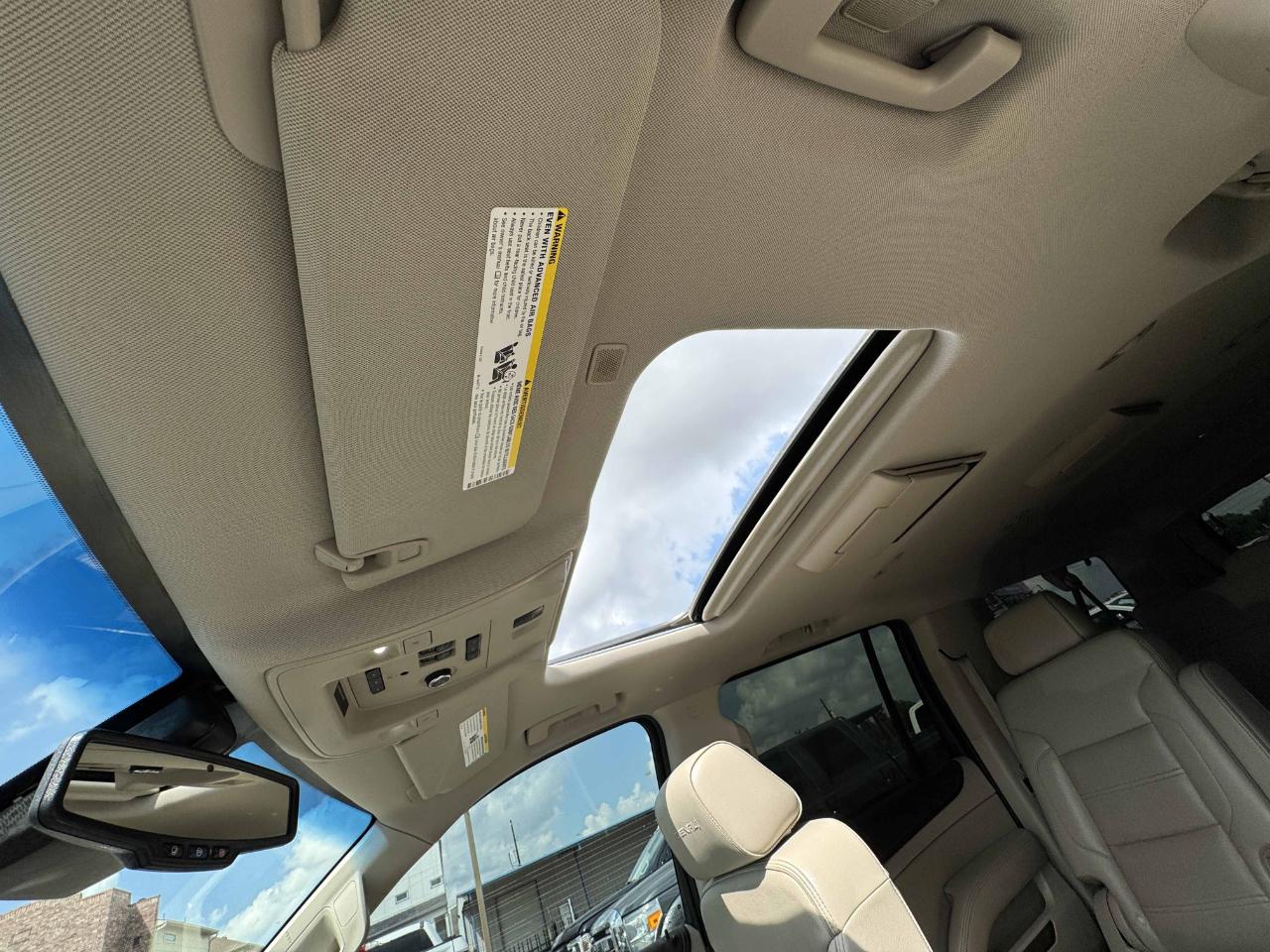 GMC Yukon XL Denali 4WD 2019