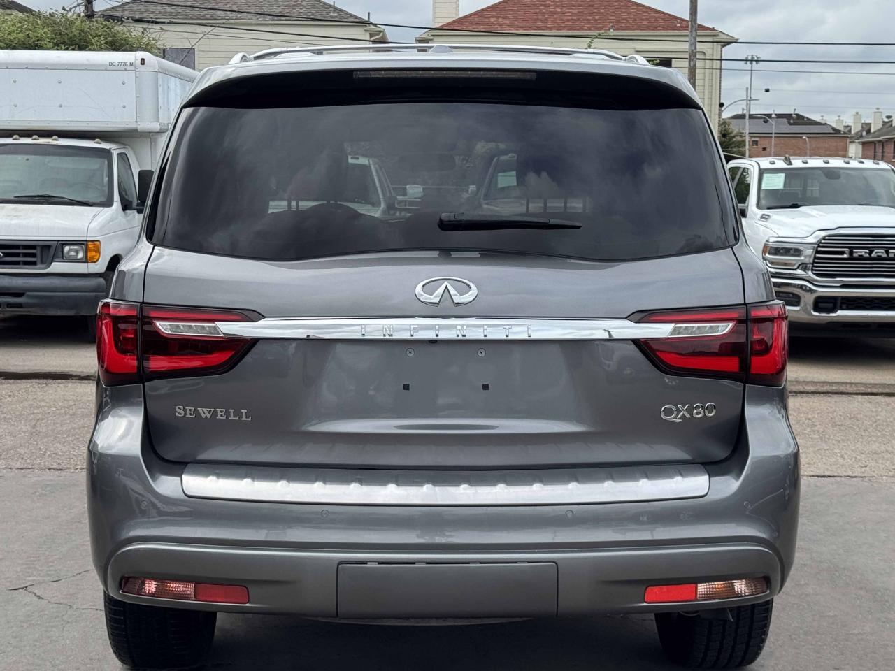 Infiniti QX80  2019