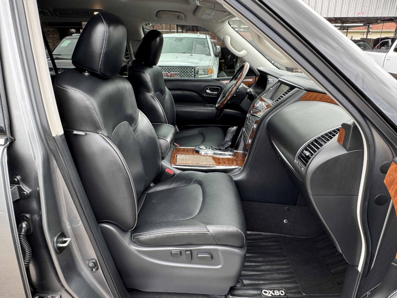 Infiniti QX80  2019
