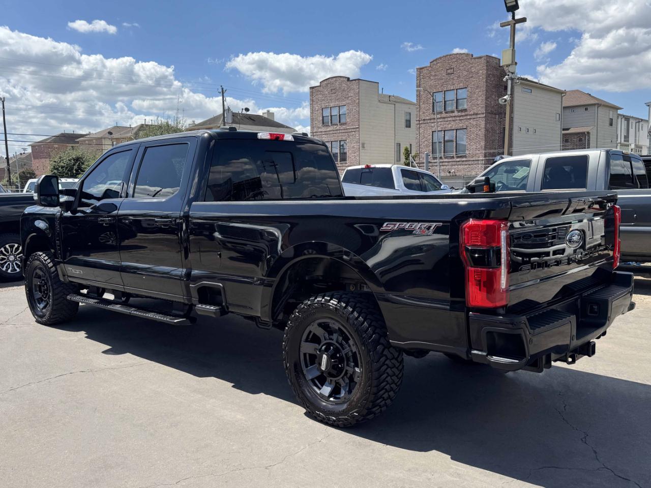 Ford Super Duty F-350 SRW  2024