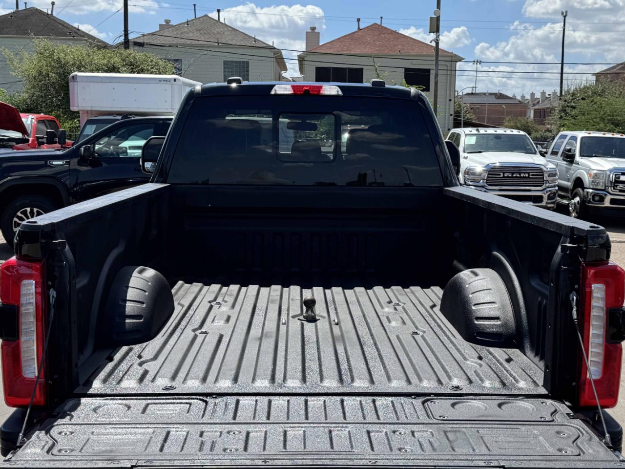 Ford Super Duty F-350 SRW  2024