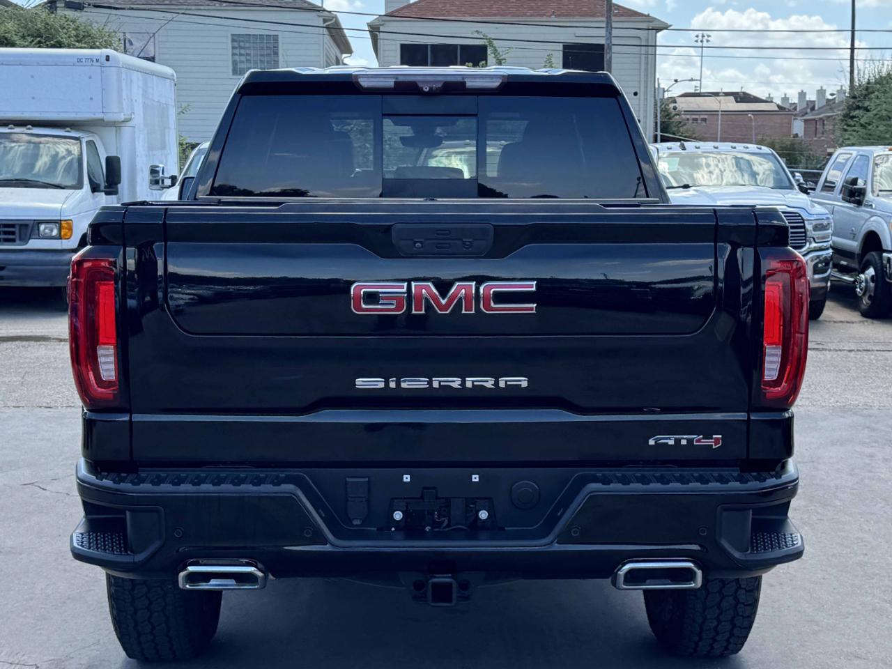 GMC Sierra 1500 AT4 Crew Cab 4WD 2020