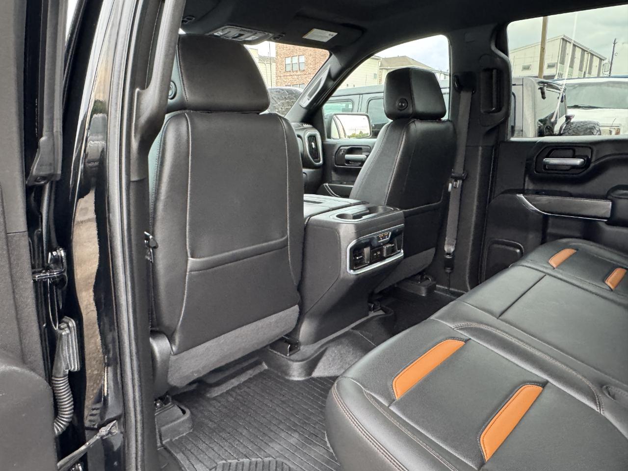 GMC Sierra 1500 AT4 Crew Cab 4WD 2020