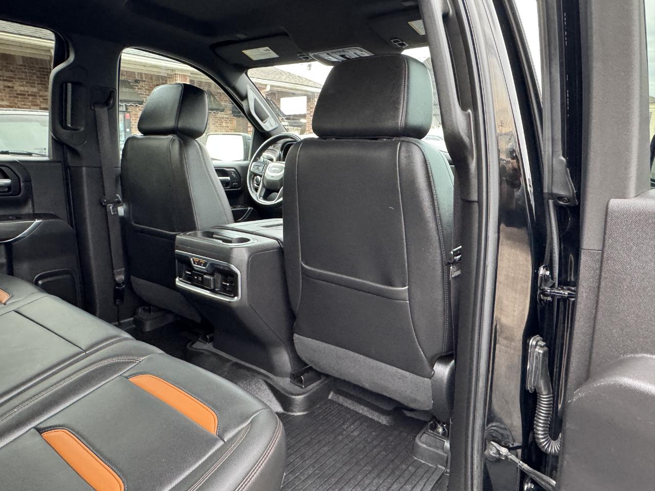 GMC Sierra 1500 AT4 Crew Cab 4WD 2020
