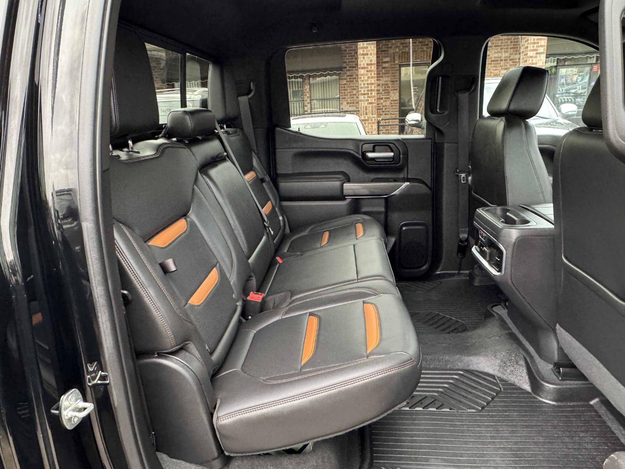 GMC Sierra 1500 AT4 Crew Cab 4WD 2020
