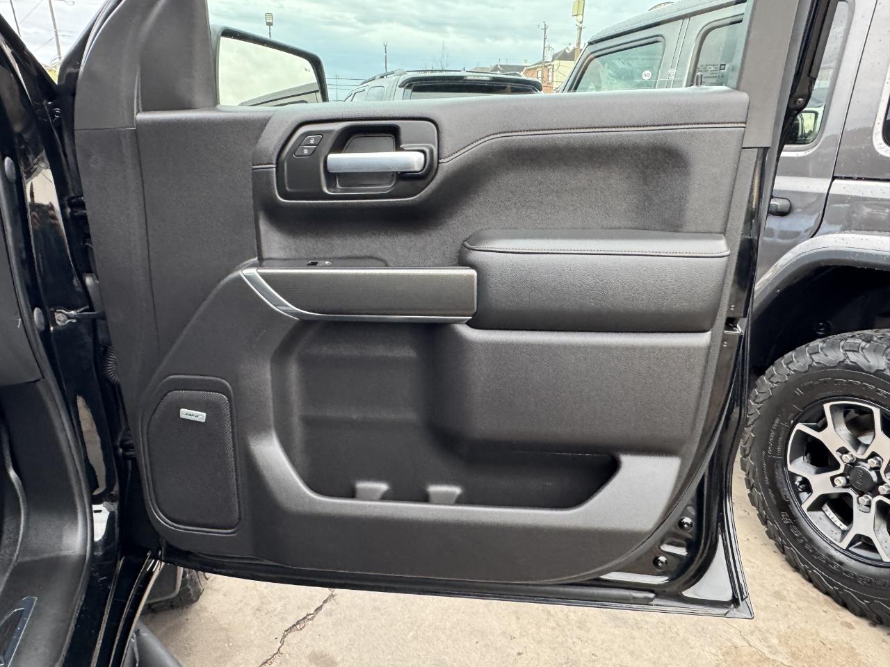 GMC Sierra 1500 AT4 Crew Cab 4WD 2020