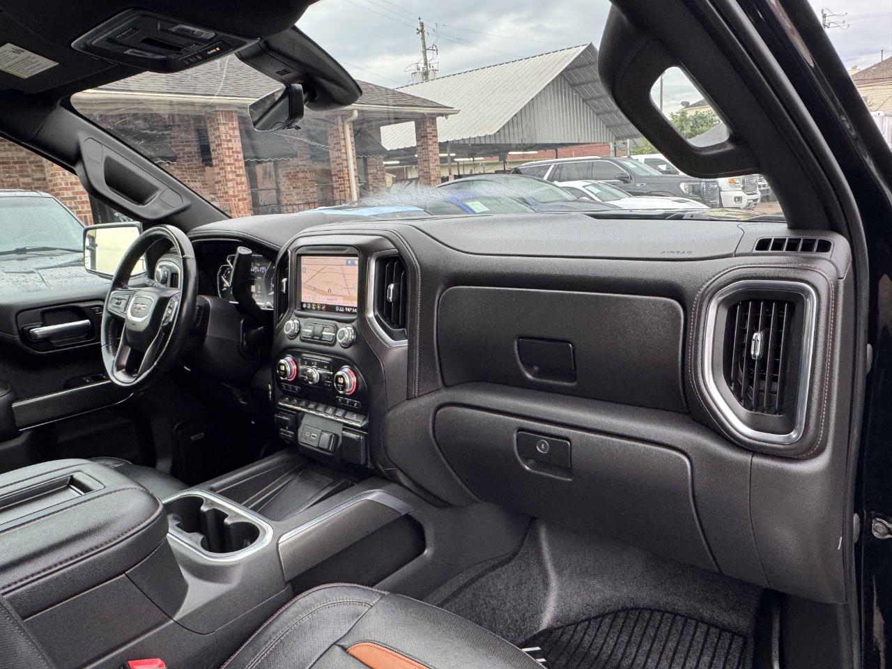 GMC Sierra 1500 AT4 Crew Cab 4WD 2020