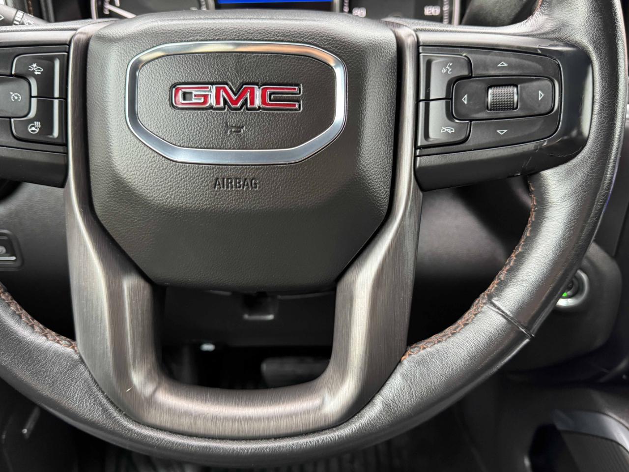 GMC Sierra 1500 AT4 Crew Cab 4WD 2020