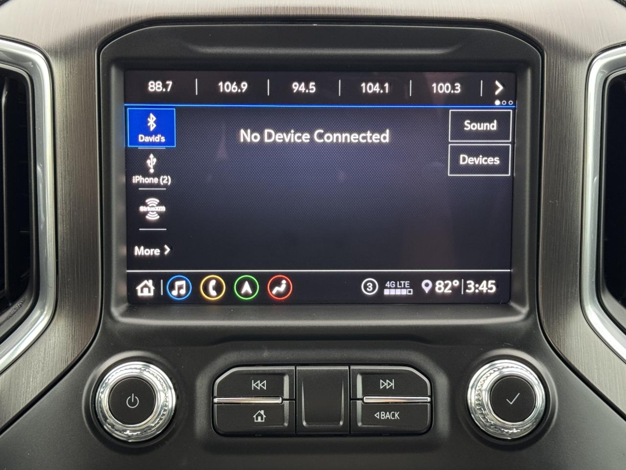 GMC Sierra 1500 AT4 Crew Cab 4WD 2020