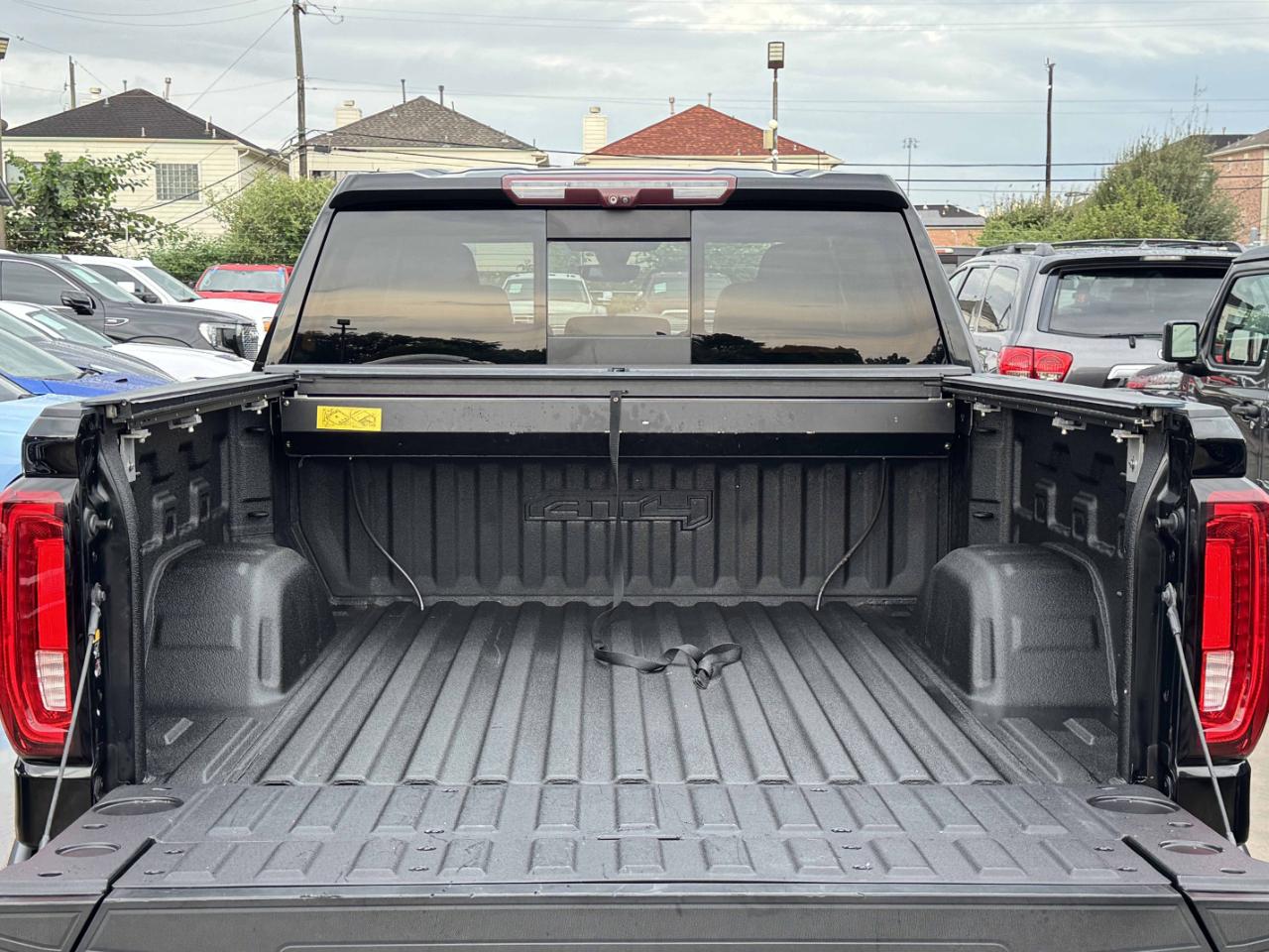 GMC Sierra 1500 AT4 Crew Cab 4WD 2020