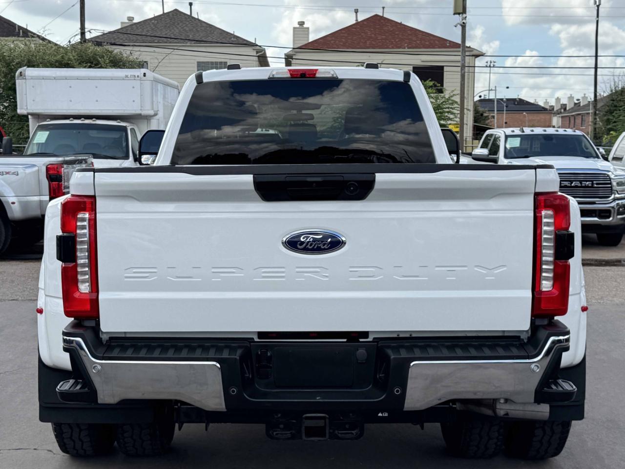 Ford Super Duty F-350 DRW  2024