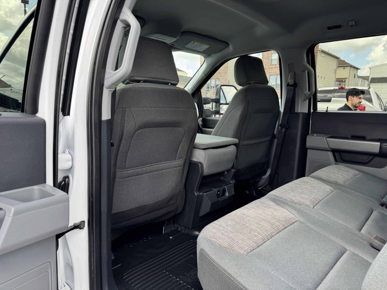 Ford Super Duty F-350 DRW  2024