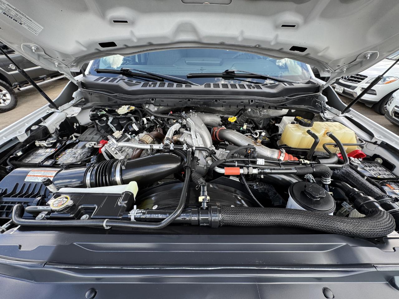 Ford Super Duty F-350 DRW  2024