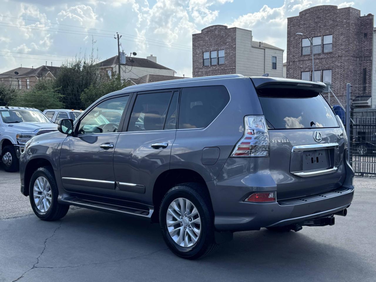 Lexus GX  2019