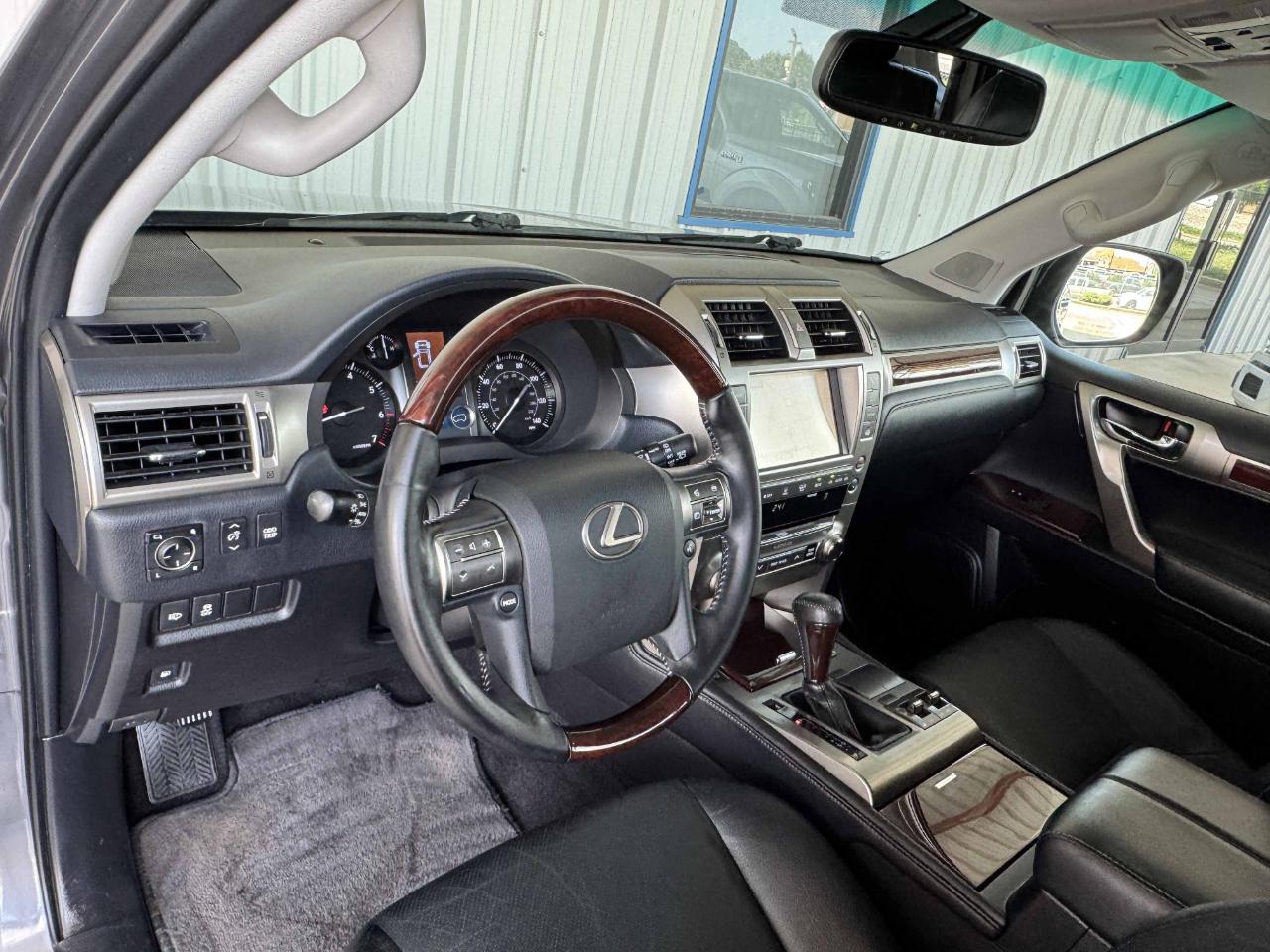 Lexus GX  2019