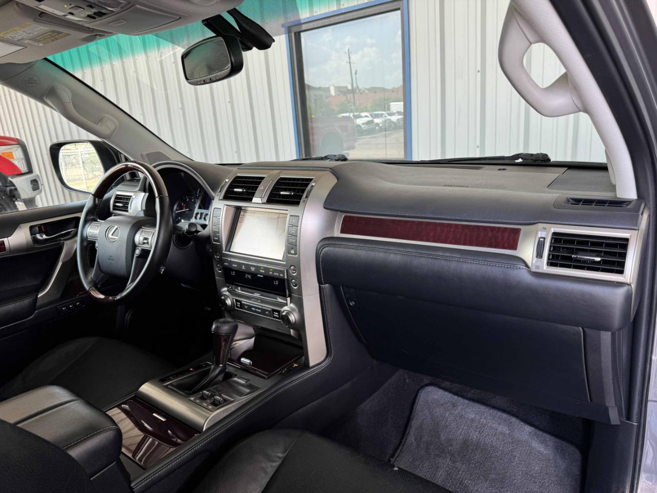 Lexus GX  2019
