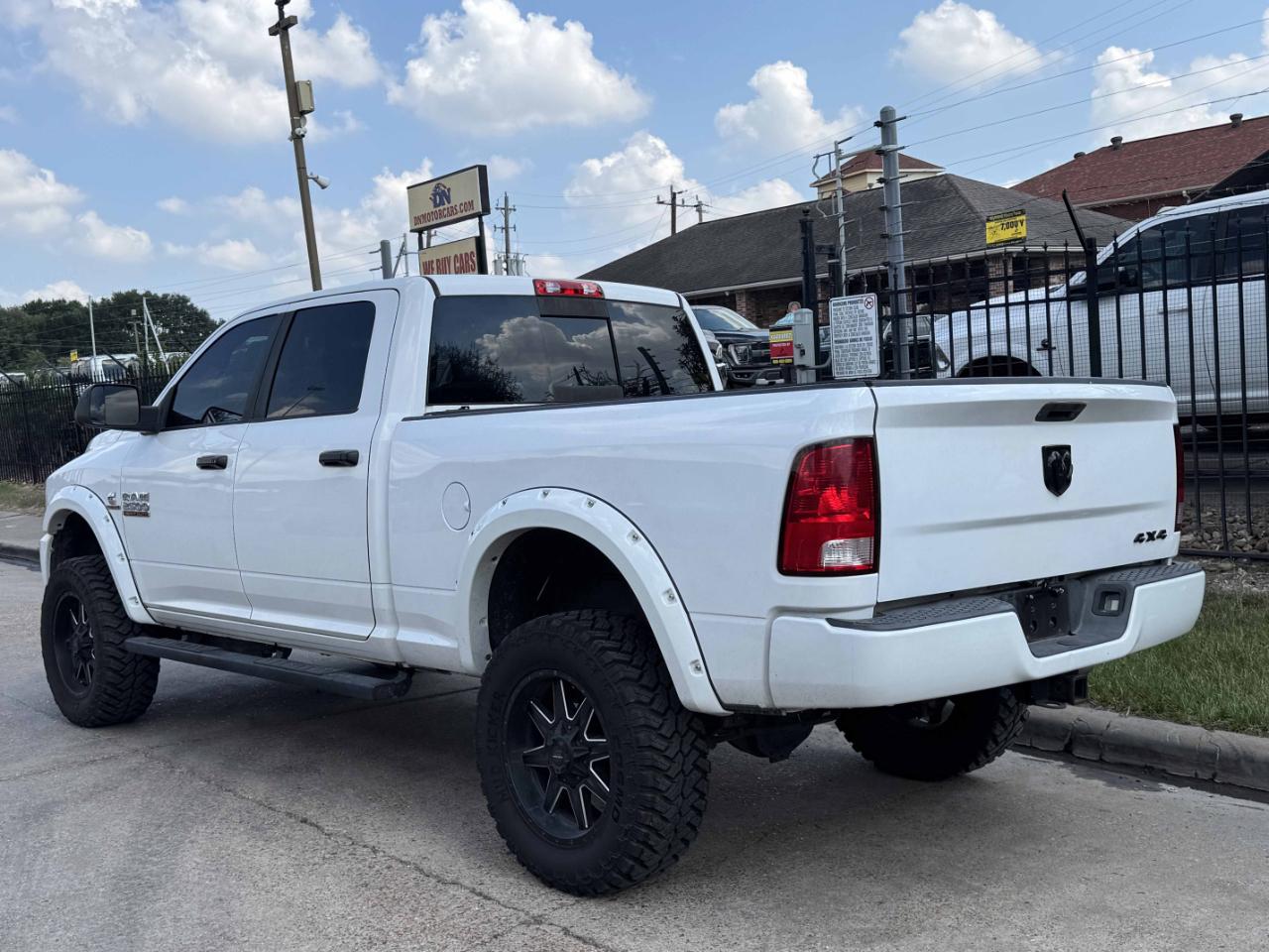 RAM 2500 SLT Crew Cab 4WD 2017