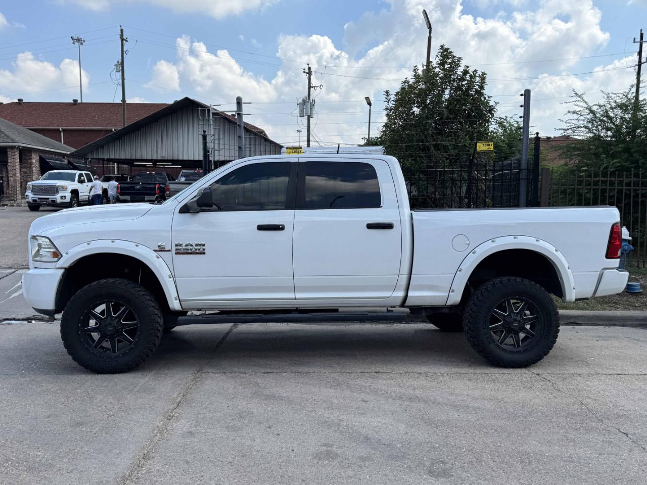 RAM 2500 SLT Crew Cab 4WD 2017