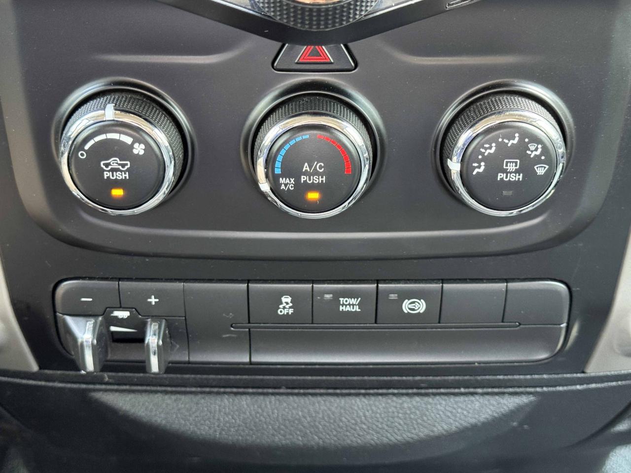 RAM 2500 SLT Crew Cab 4WD 2017