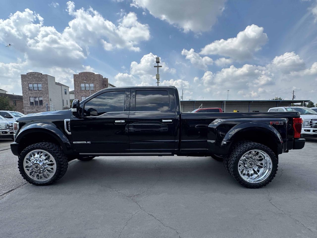 Ford Super Duty F-450 DRW  2021