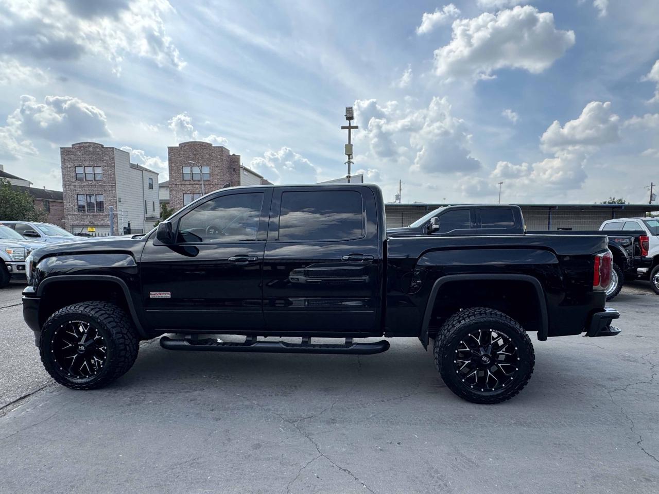 GMC Sierra 1500 SLT Crew Cab 4WD 2018