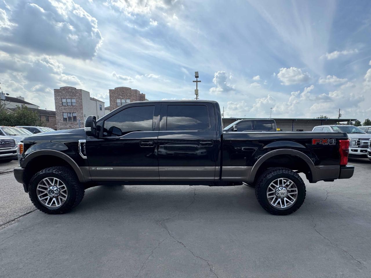 Ford Super Duty F-250 SRW  2017