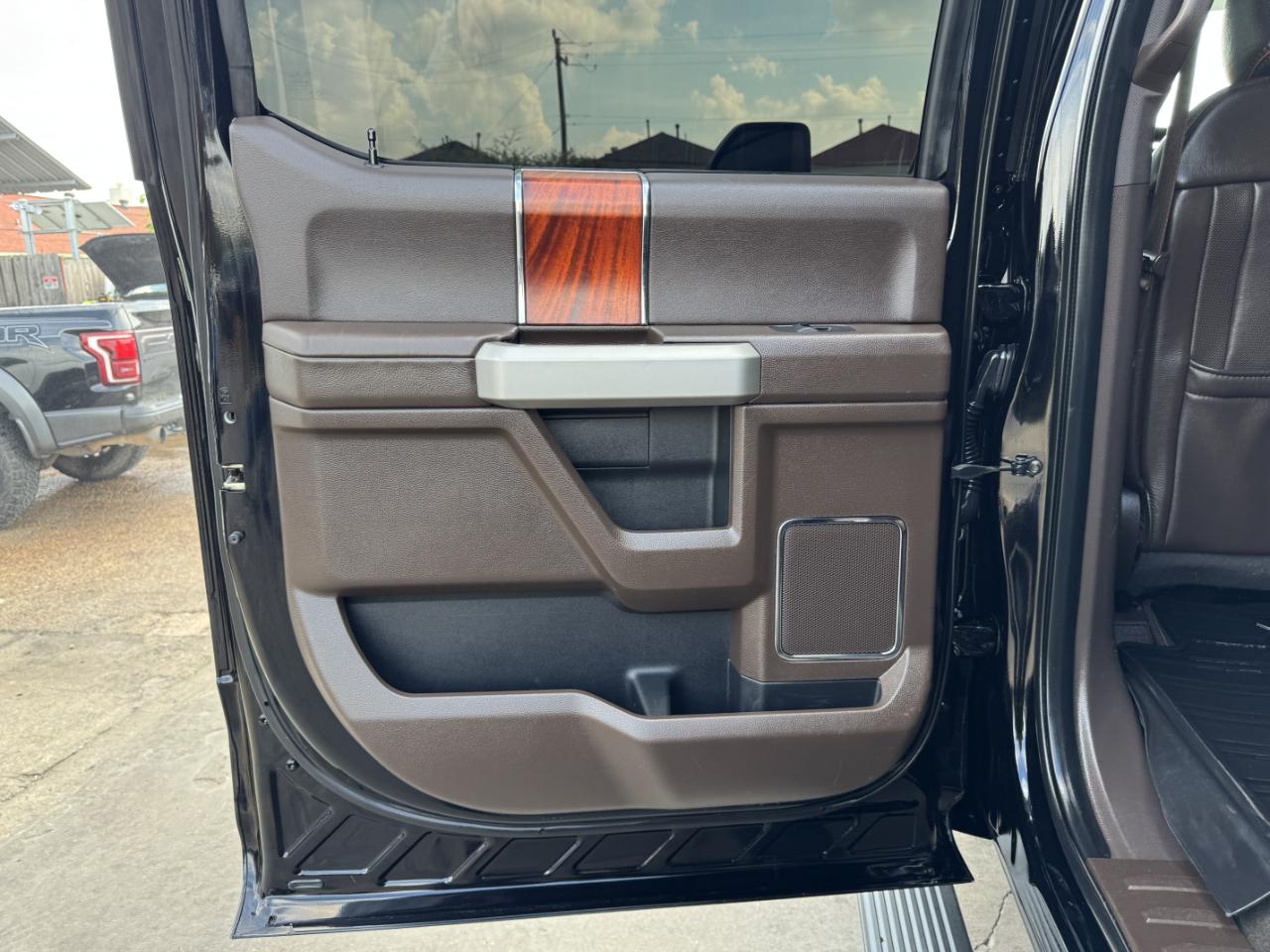 Ford Super Duty F-250 SRW  2017