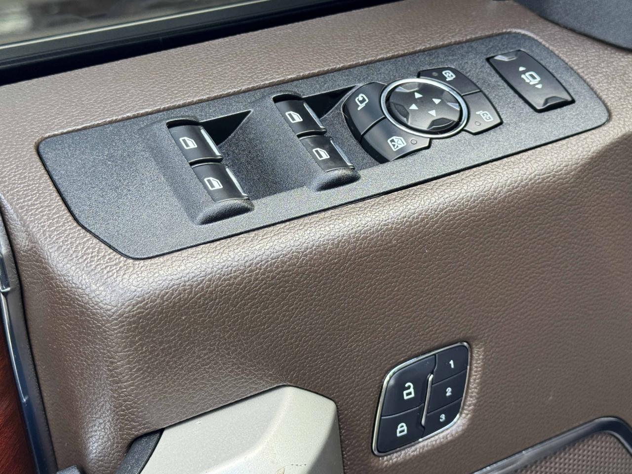 Ford Super Duty F-250 SRW  2017