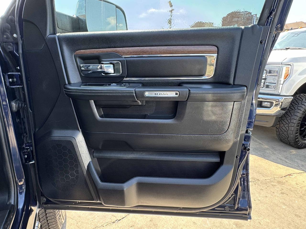RAM 2500 Laramie Crew Cab 4WD 2018