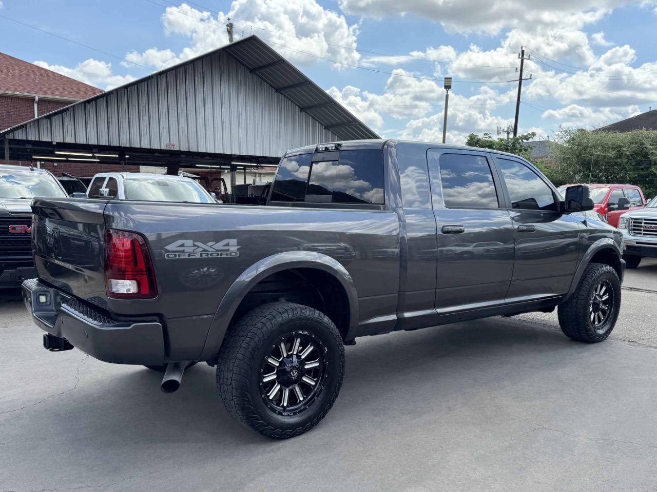 RAM 2500 Laramie Mega Cab 4WD 2018