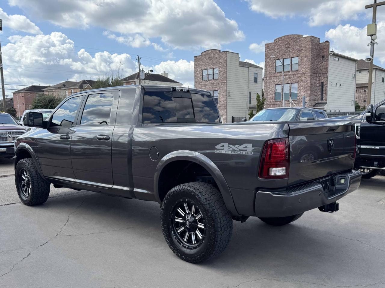 RAM 2500 Laramie Mega Cab 4WD 2018