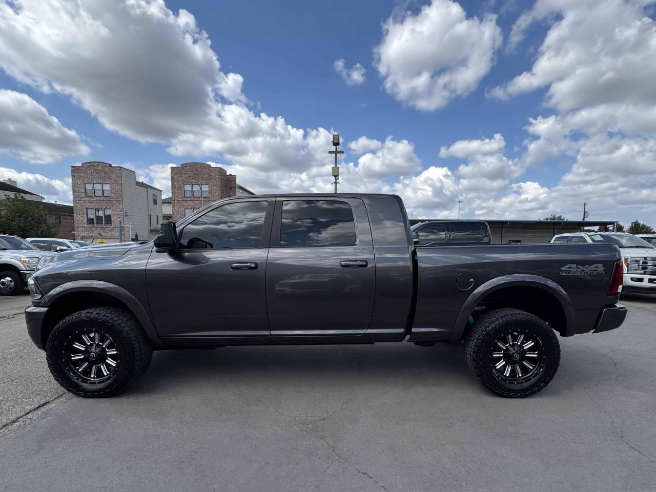 RAM 2500 Laramie Mega Cab 4WD 2018