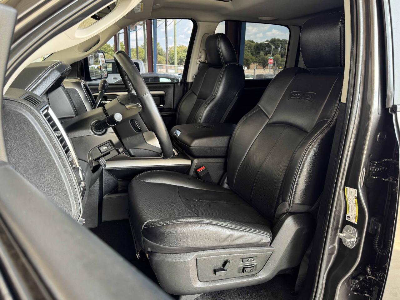 RAM 2500 Laramie Mega Cab 4WD 2018