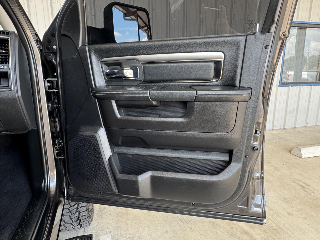 RAM 2500 Laramie Mega Cab 4WD 2018
