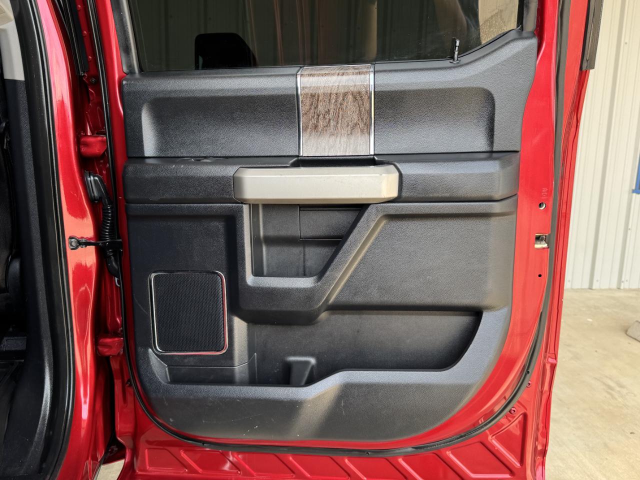 Ford Super Duty F-250 SRW  2017