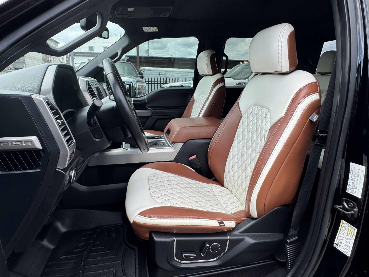 Ford F-150 Platinum SuperCrew 4WD 2018