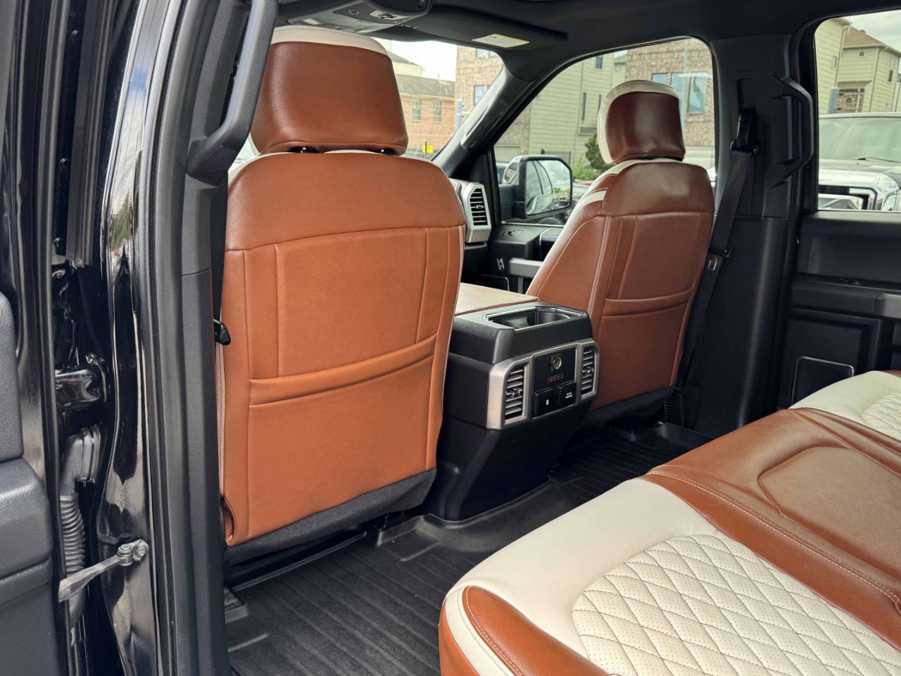 Ford F-150 Platinum SuperCrew 4WD 2018