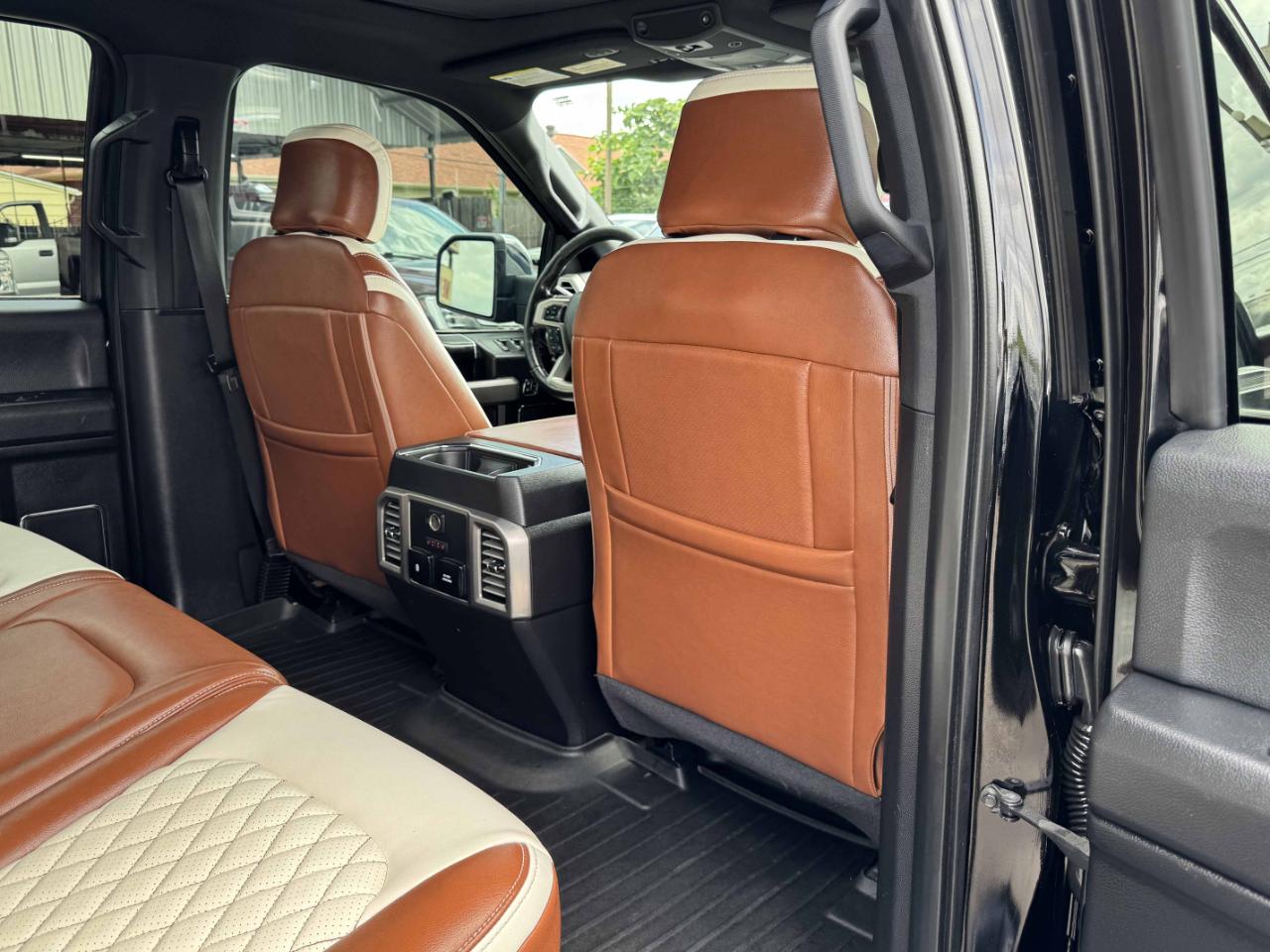 Ford F-150 Platinum SuperCrew 4WD 2018