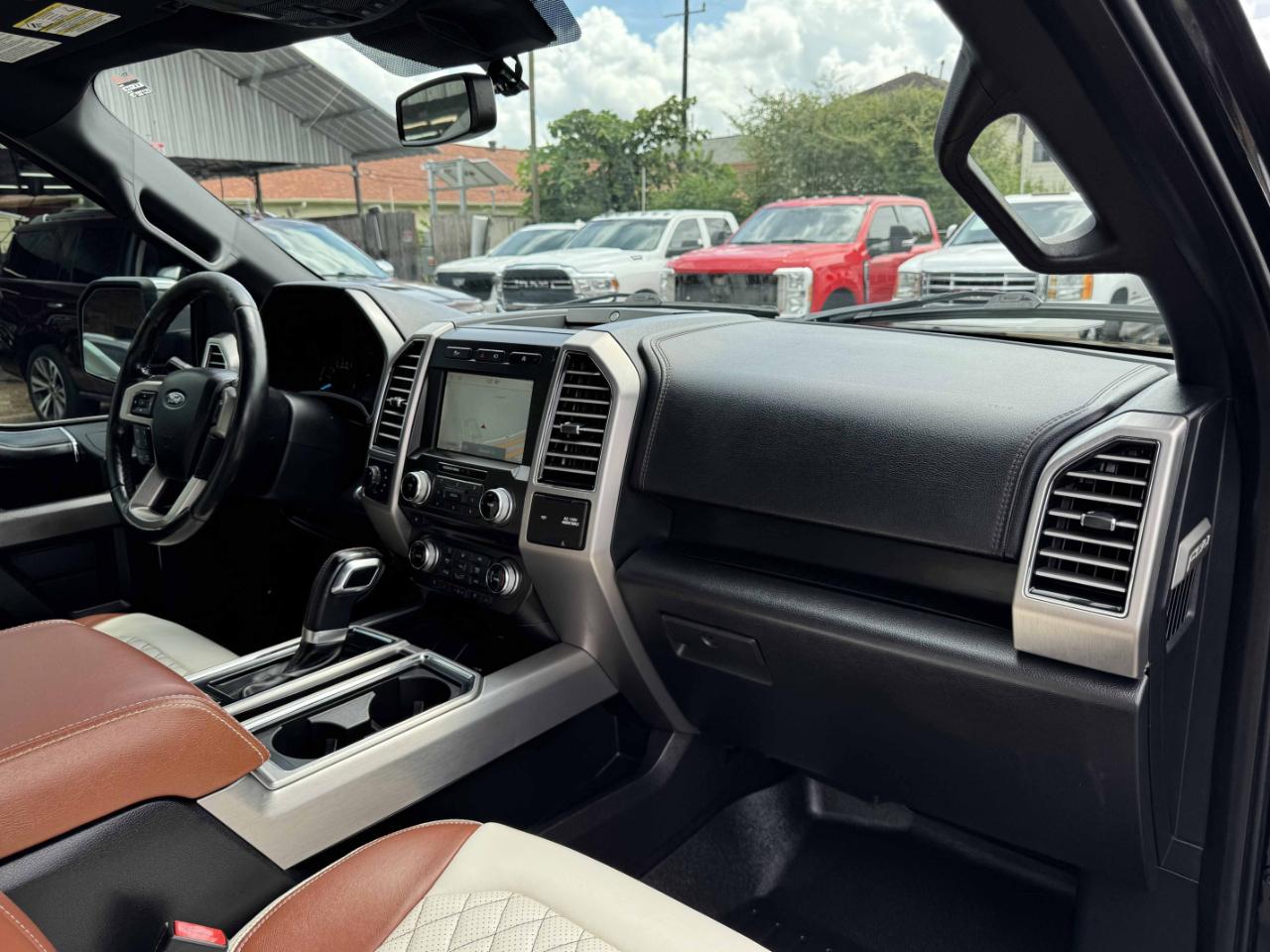 Ford F-150 Platinum SuperCrew 4WD 2018