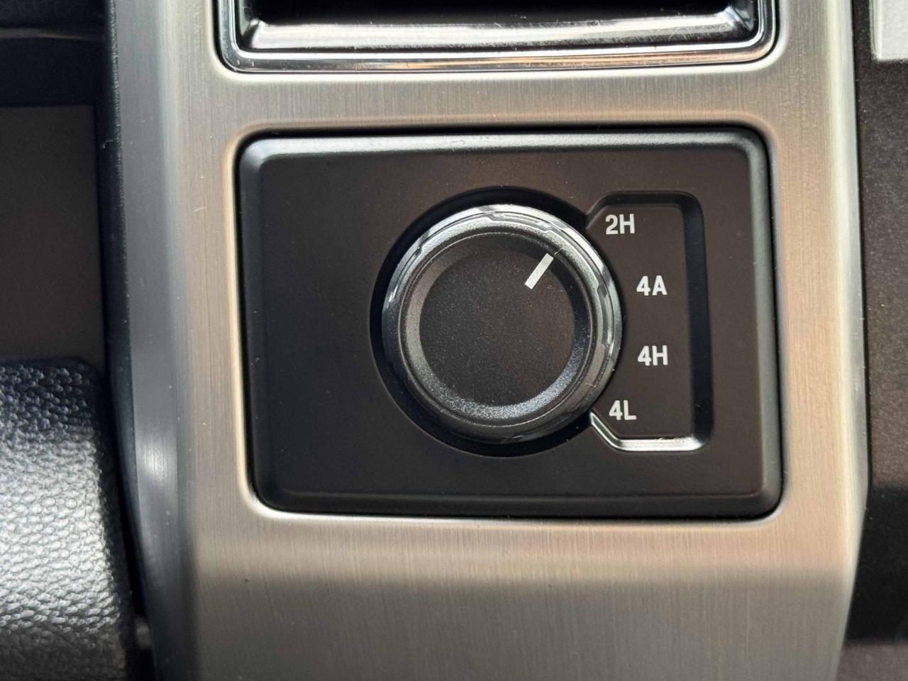 Ford F-150 Platinum SuperCrew 4WD 2018