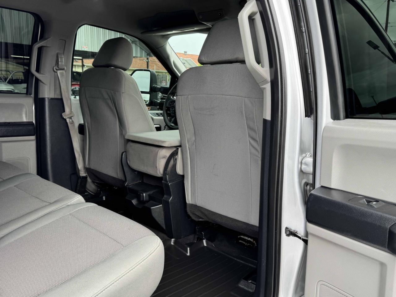 Ford Super Duty F-350 DRW  2019