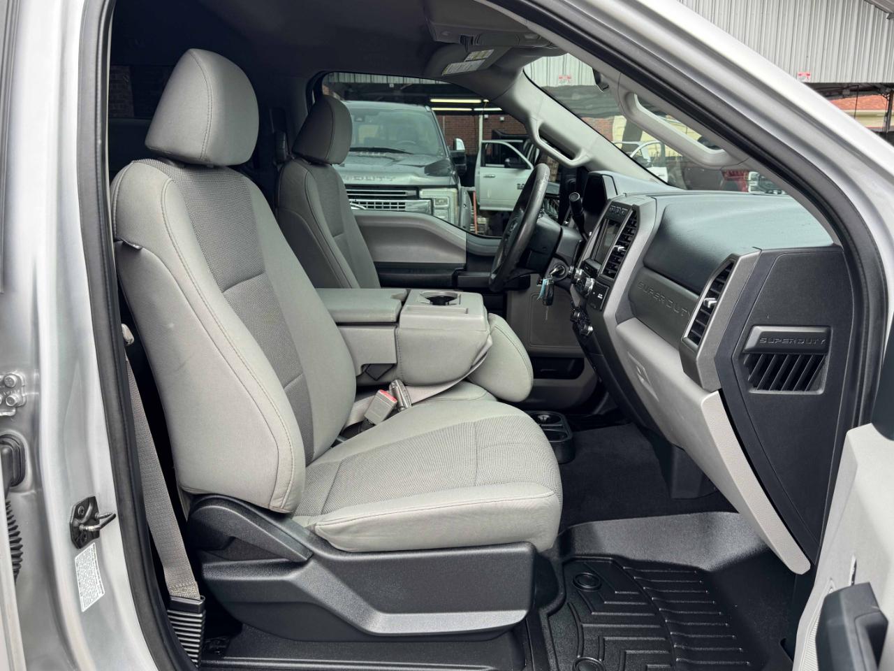 Ford Super Duty F-350 DRW  2019