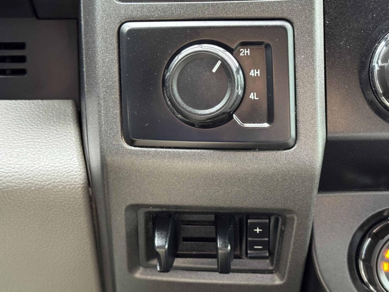 Ford Super Duty F-350 DRW  2019