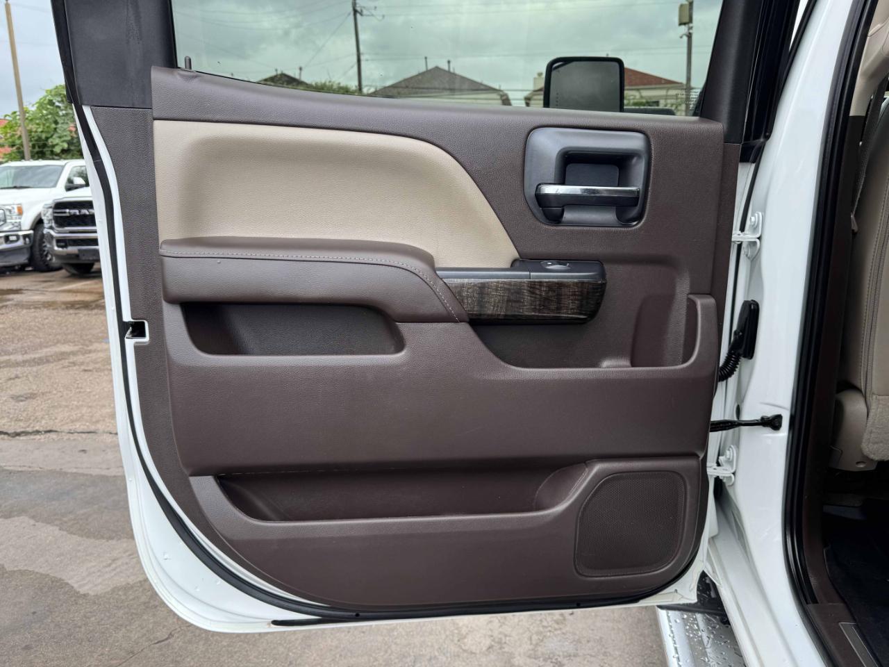 GMC Sierra 2500HD Denali Crew Cab 4WD 2016